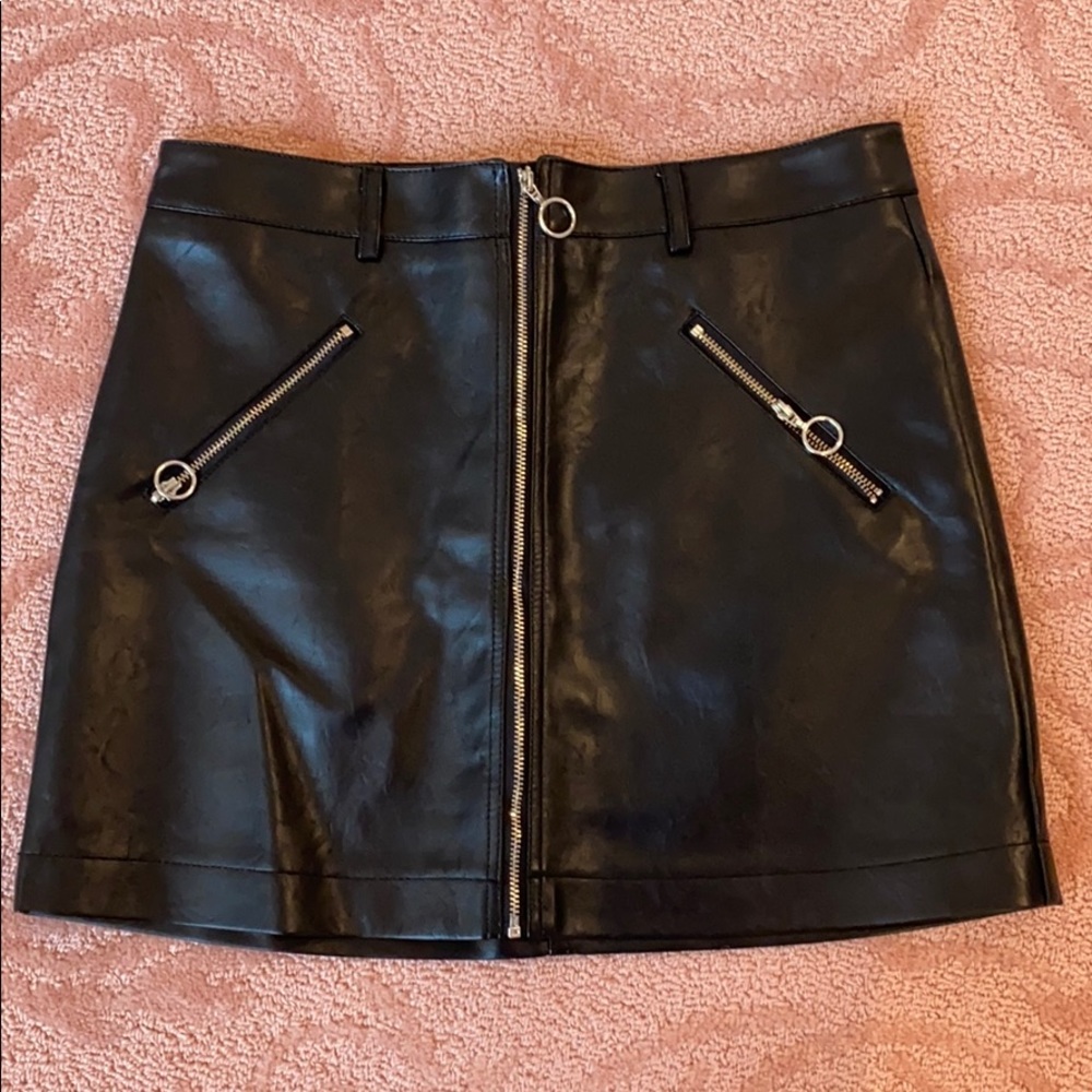 Forever 21 - black leather skirt